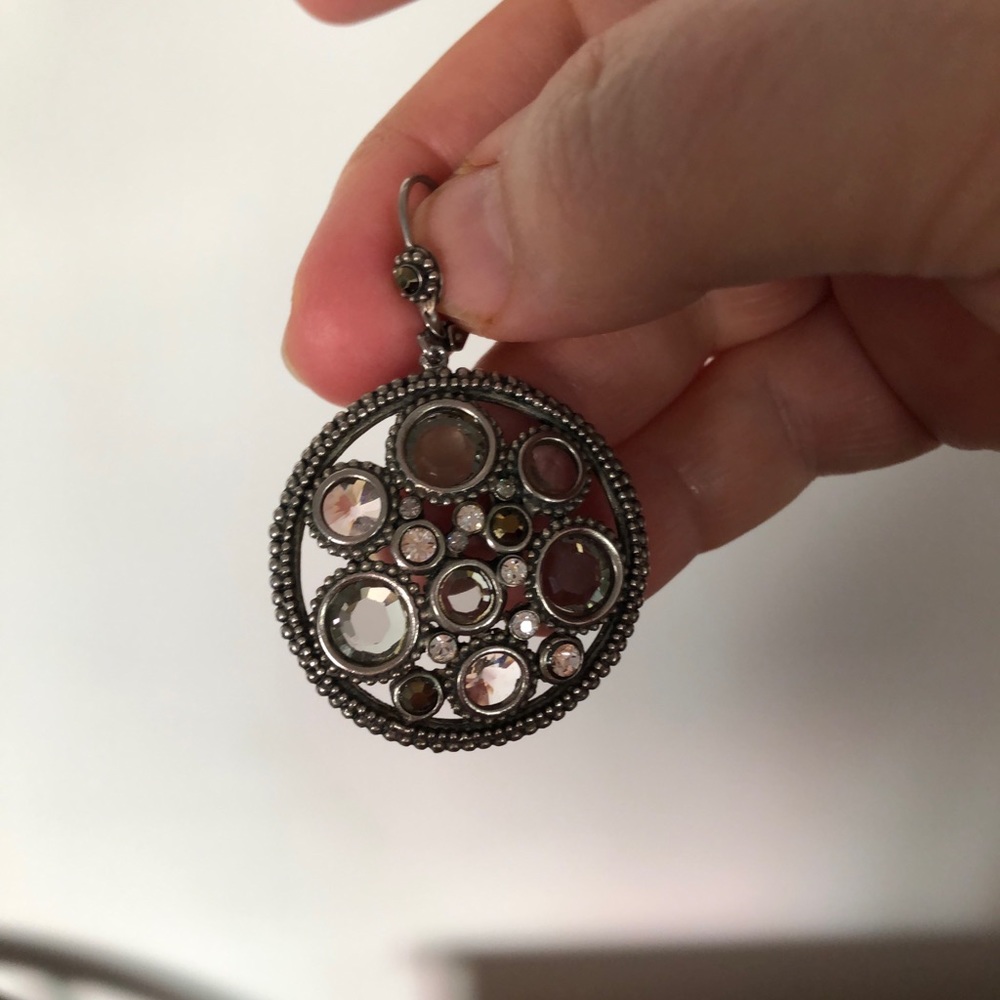 Sorelli medallion shaped earrings
